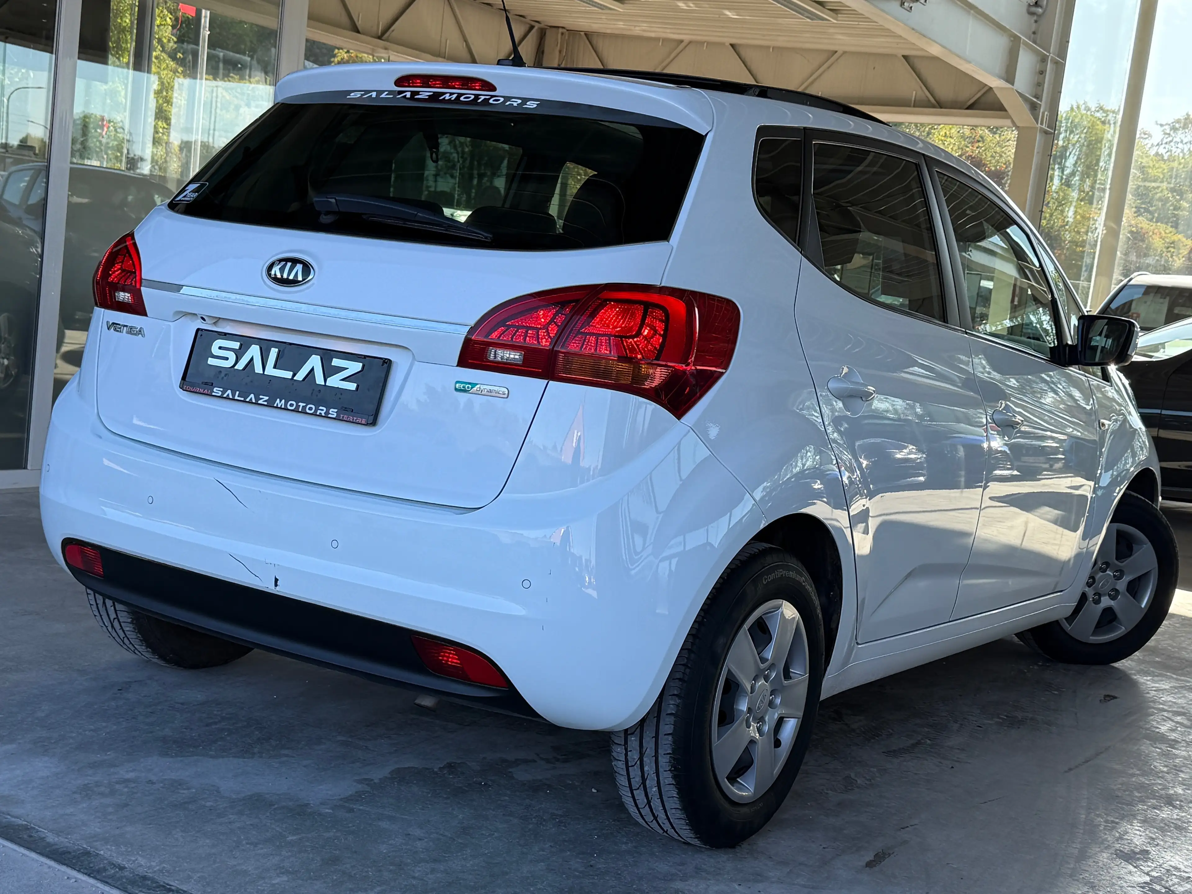 Kia Venga Venga 1.4i World Edition_NAVI_PANO_SEMICUIR_LED_ — photo 8