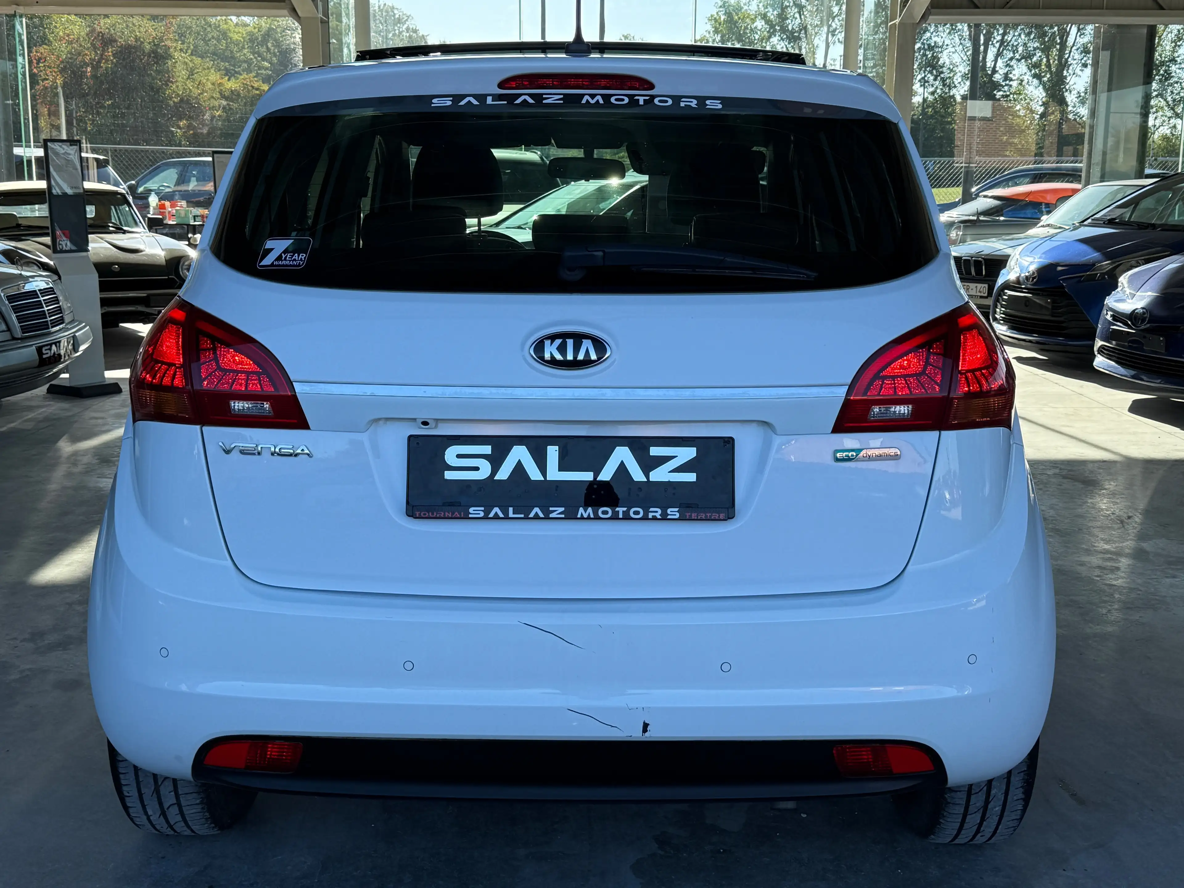 Kia Venga Venga 1.4i World Edition_NAVI_PANO_SEMICUIR_LED_ — photo 5