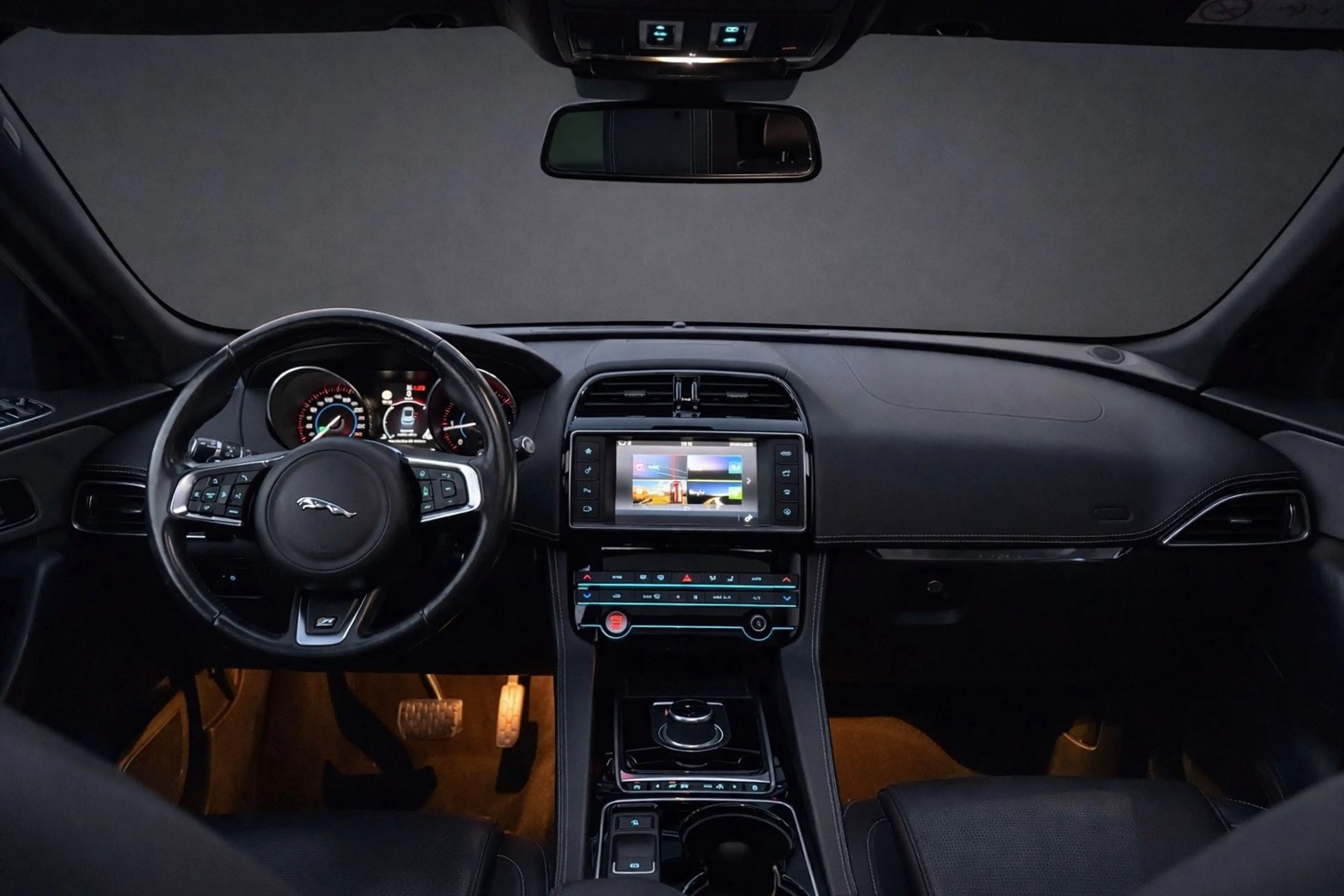 Jaguar F-Pace *R-Sport AWD Aut. LED*Navi*Leder*Kam.*Spur — photo 10