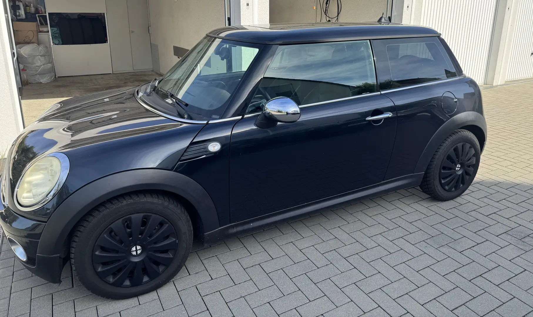 MINI One Cooper Schwarz - 2
