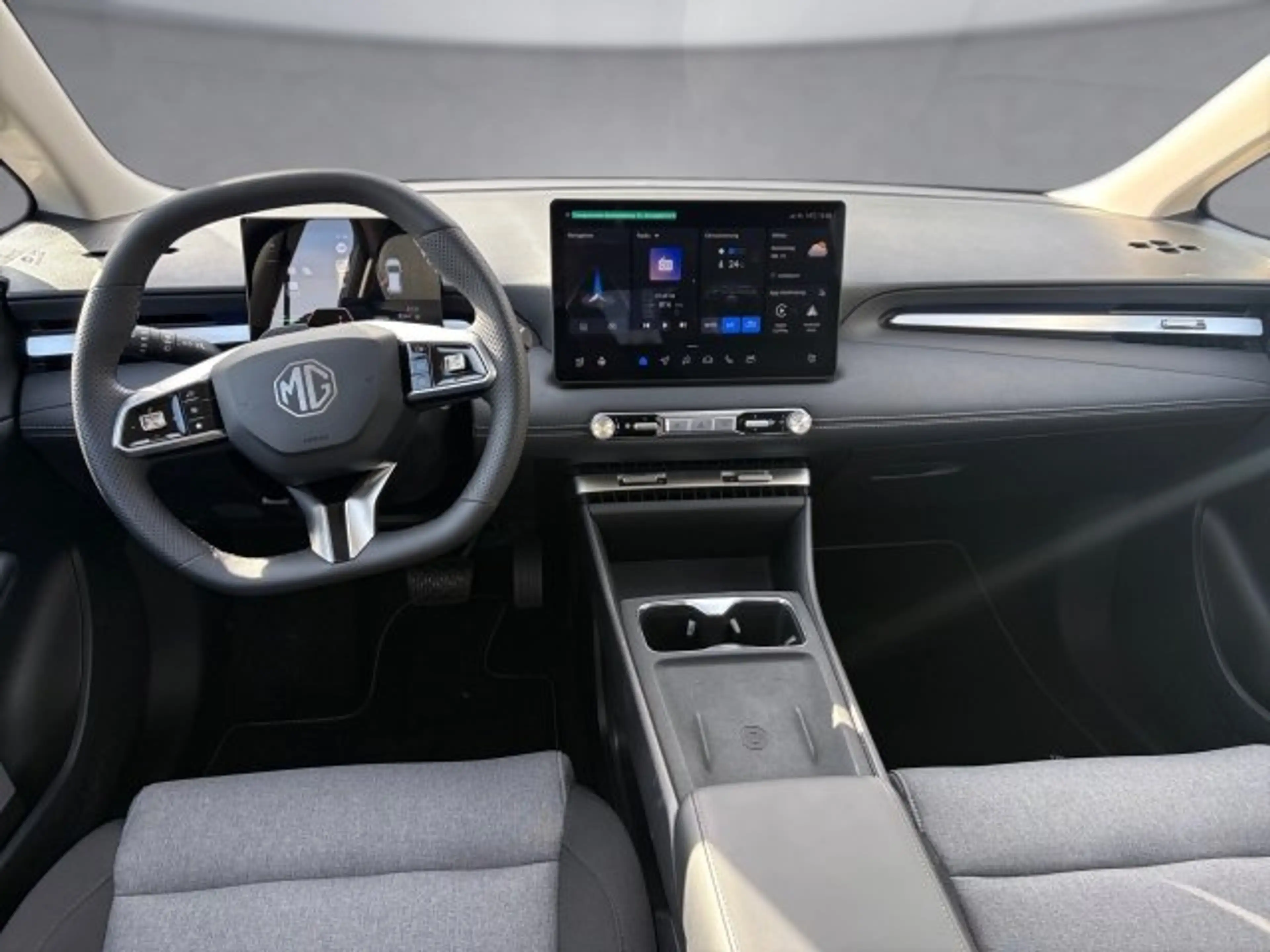 MG MG4 Urban Luxury 54kwh MY25 — photo 9