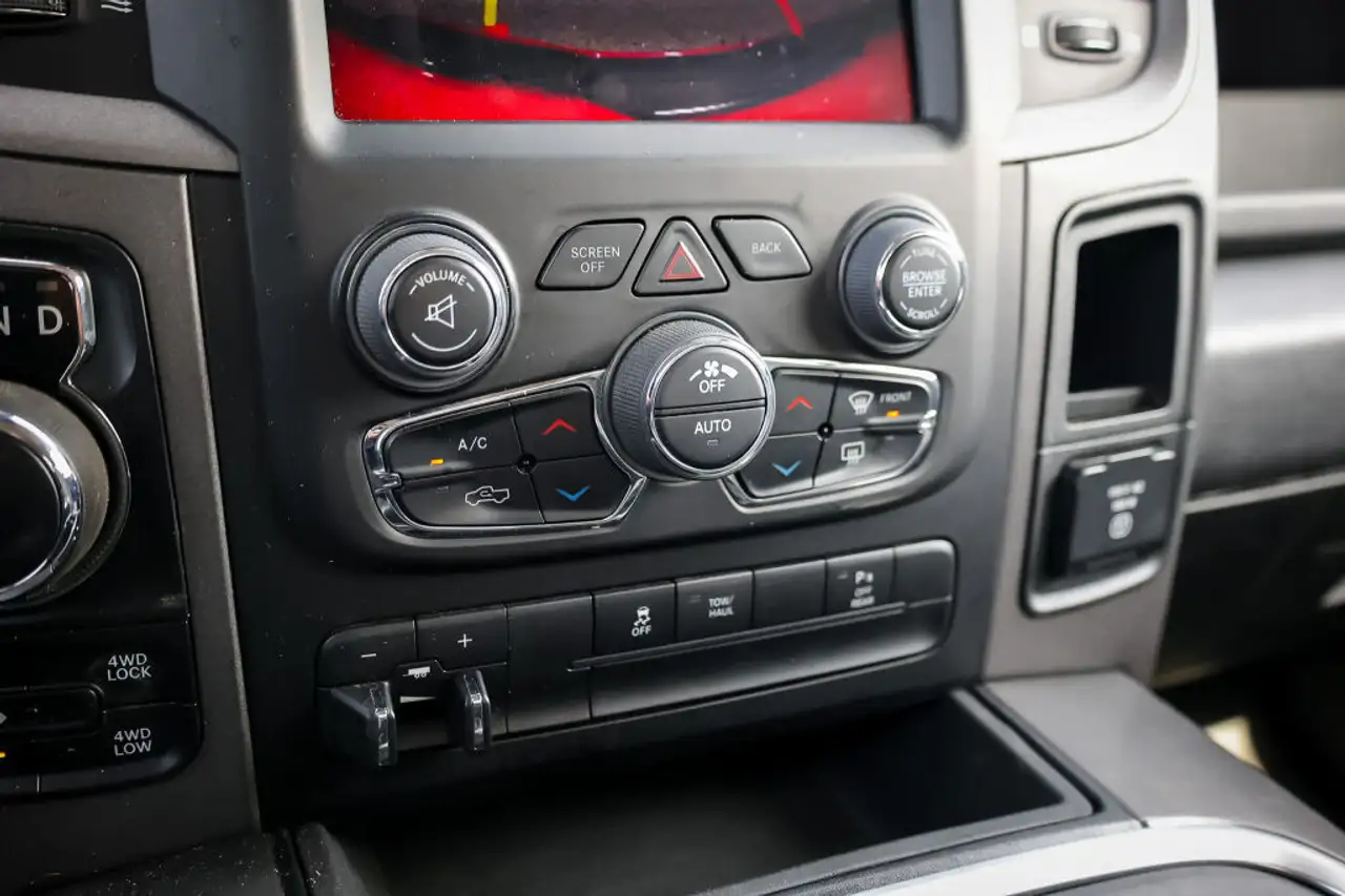 RAM 1500 снимка RAM 1500