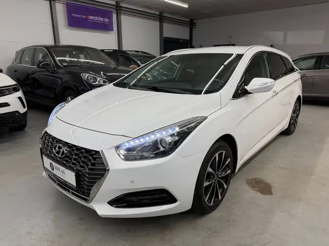 Hyundai i40 blue Space*Gepflegt*