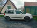 Skoda Yeti Yeti 2.0 tdi Ambition (adventure) 110cv Bianco - thumbnail 2