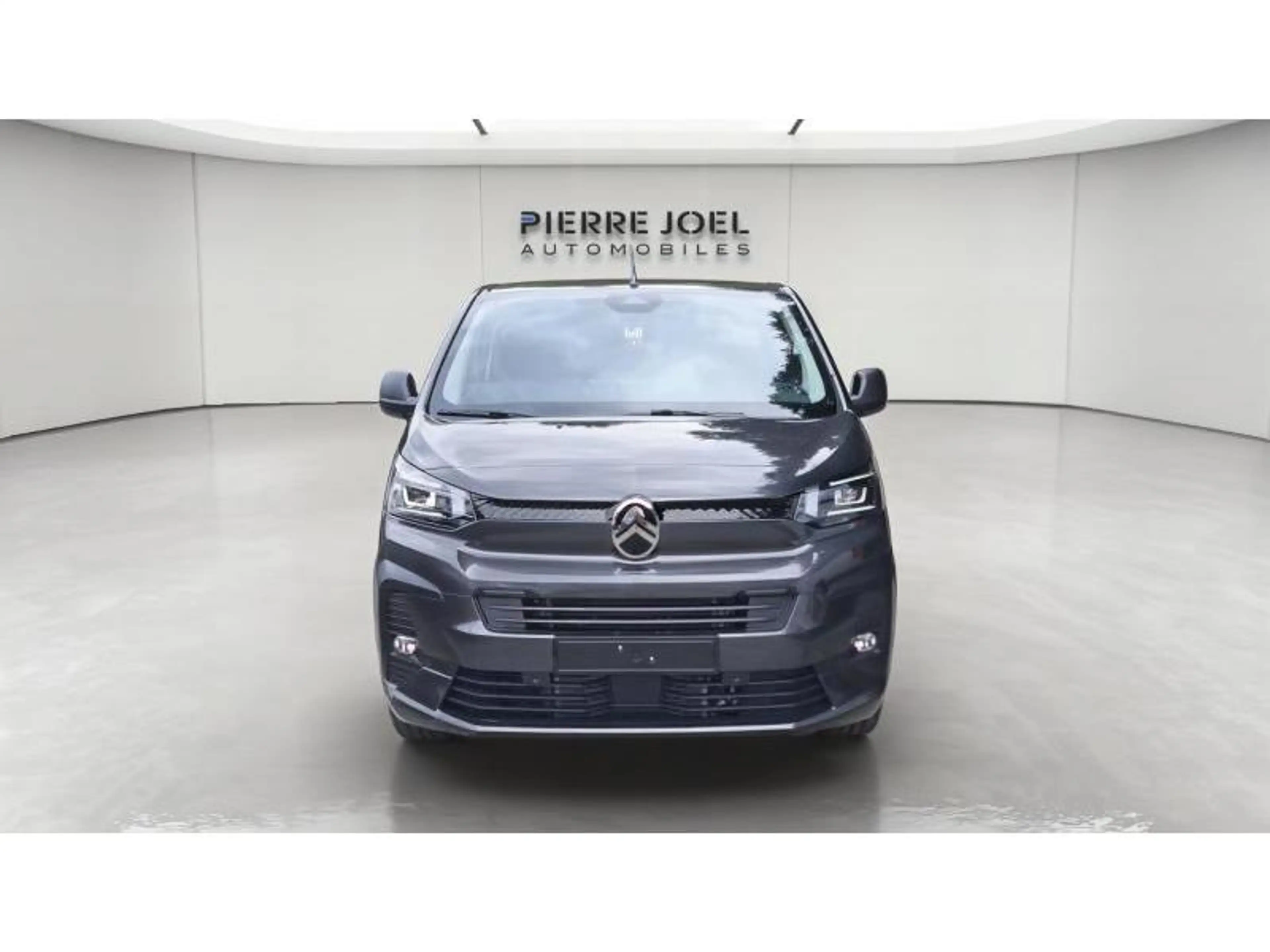 Citroen Jumpy Fourgon M 150CV EAT8 — photo 10