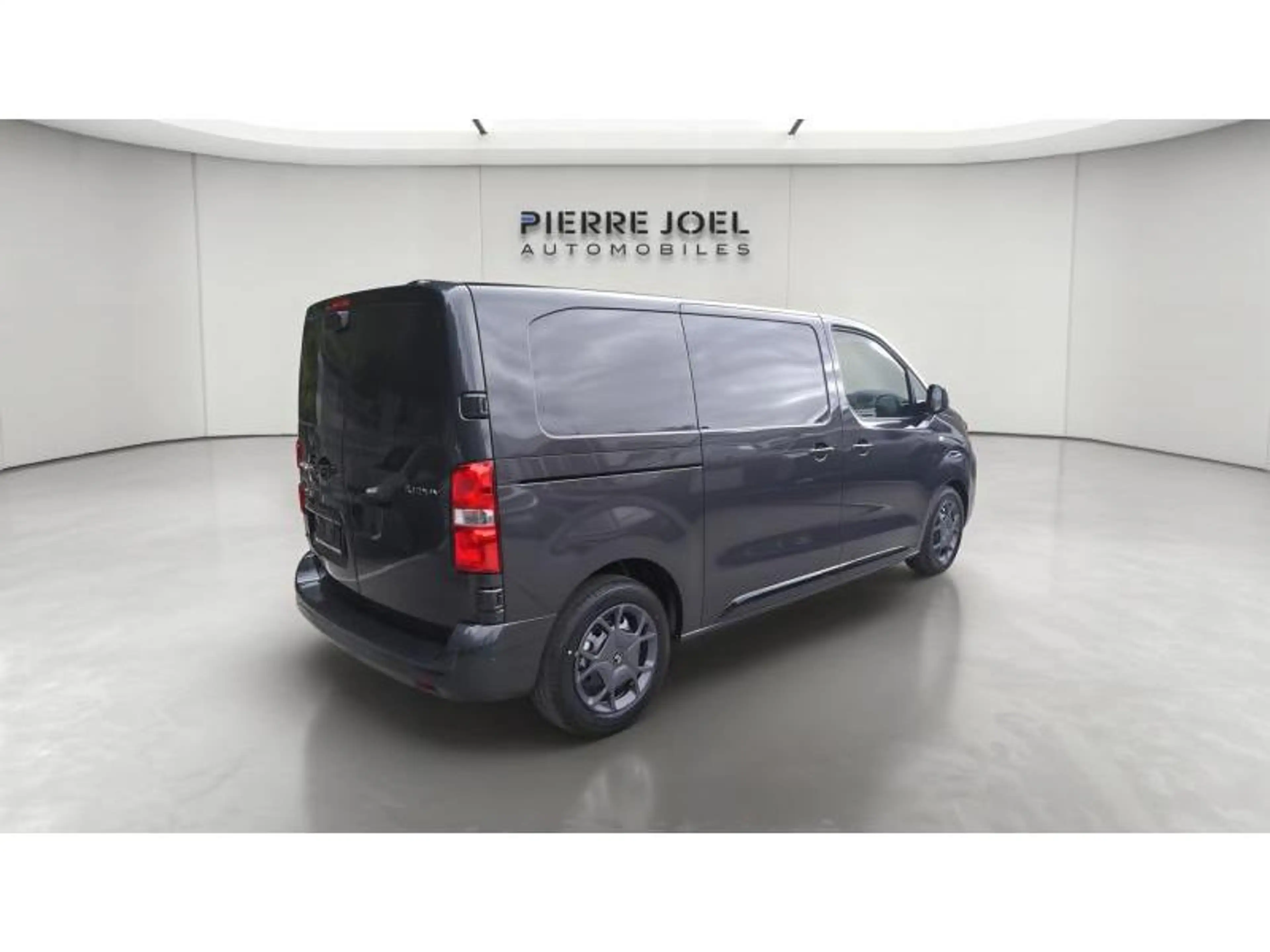 Citroen Jumpy Fourgon M 150CV EAT8 — photo 7