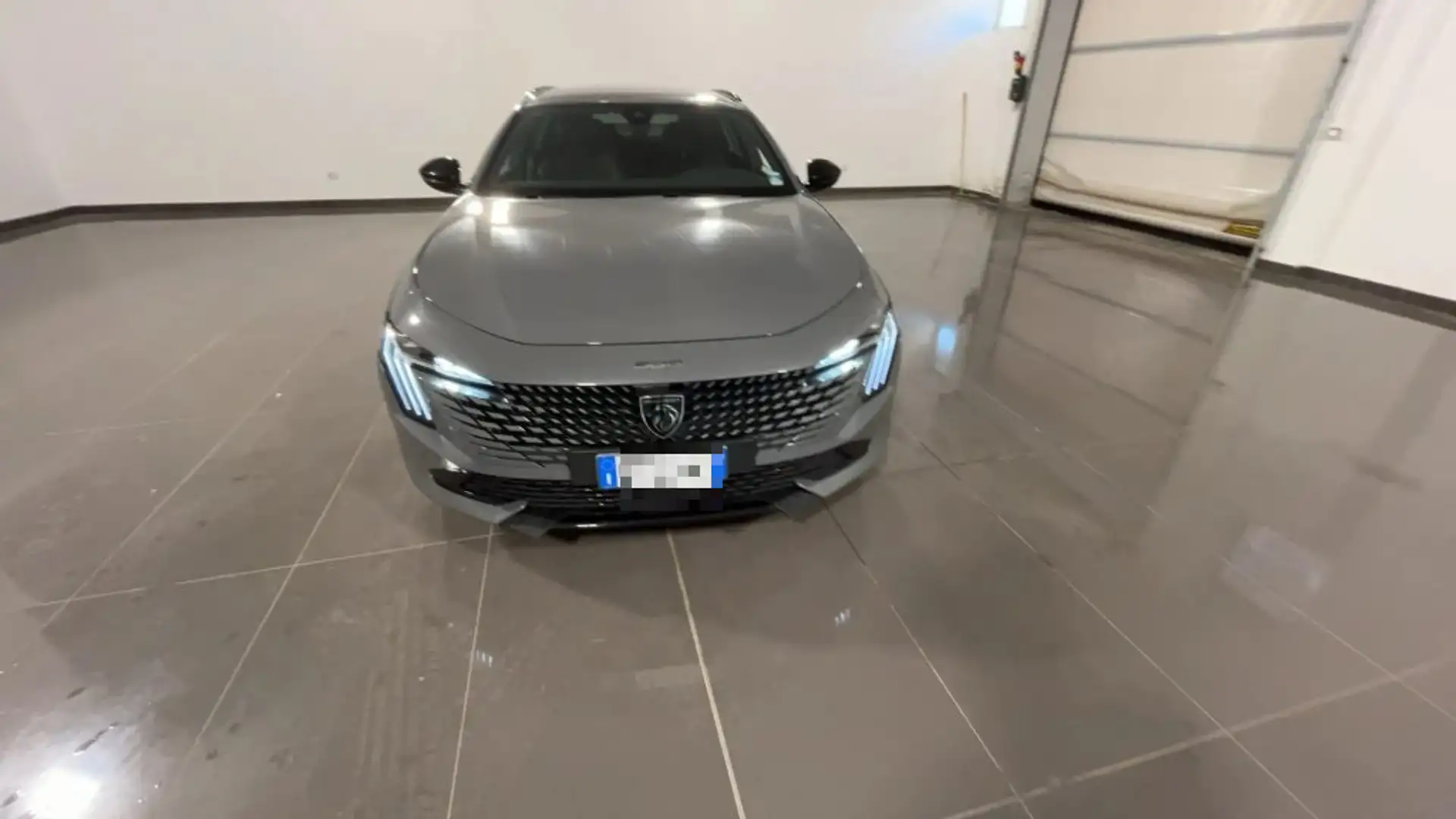 Peugeot 508 BlueHDi 130 EAT8 SW GT Grau - 2