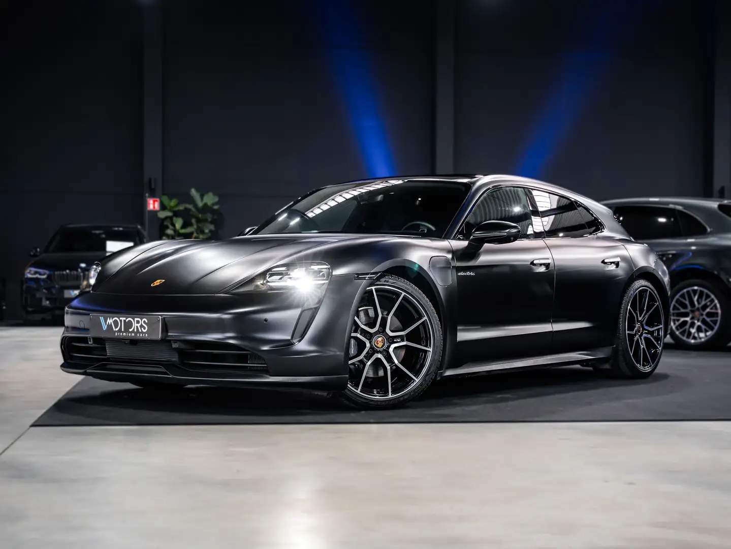 Porsche Taycan Sport Turismo - Matte PPF - Bose - Panorama - 360° Schwarz - 1