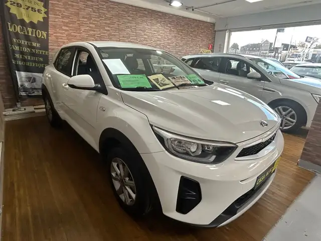 Kia Stonic Stonic 1.2i Easy ISG