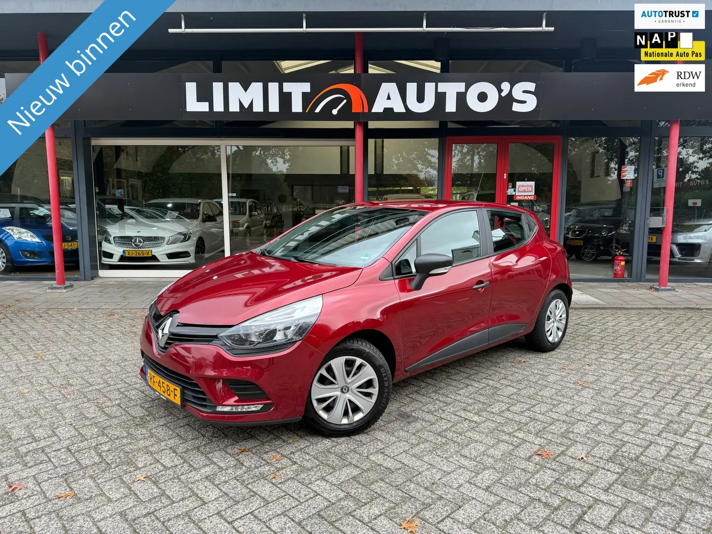 Renault Clio 0.9 TCe Life Airco/El.ramen/Cruise/Pdc/Nap/Apk Rojo - 1