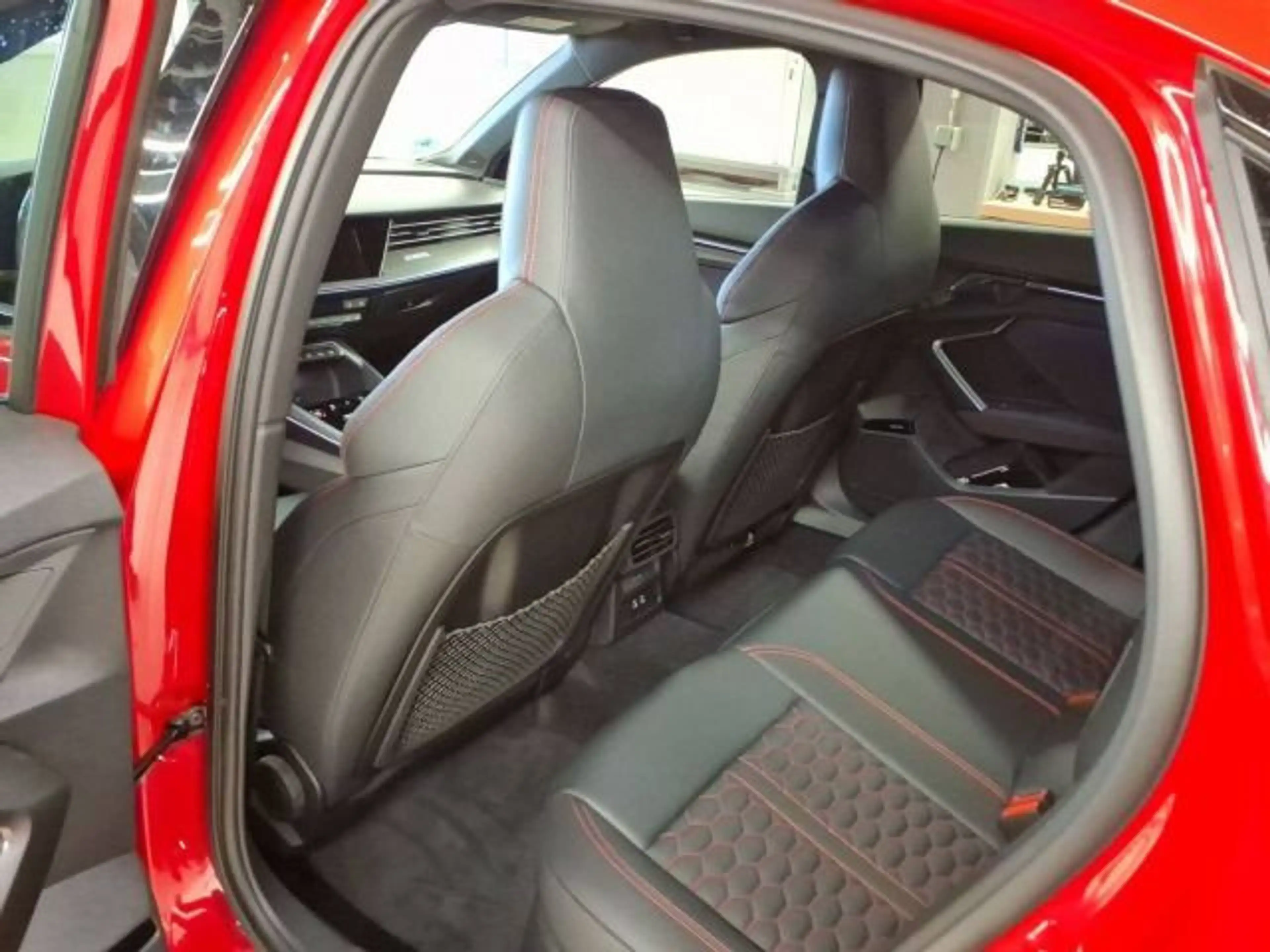 Audi RS3 TFSI quattro*HUD*SONOS*NAPPA*360° — photo 8