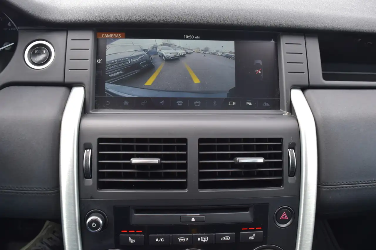 Land Rover Discovery Sport снимка Land Rover Discovery Sport