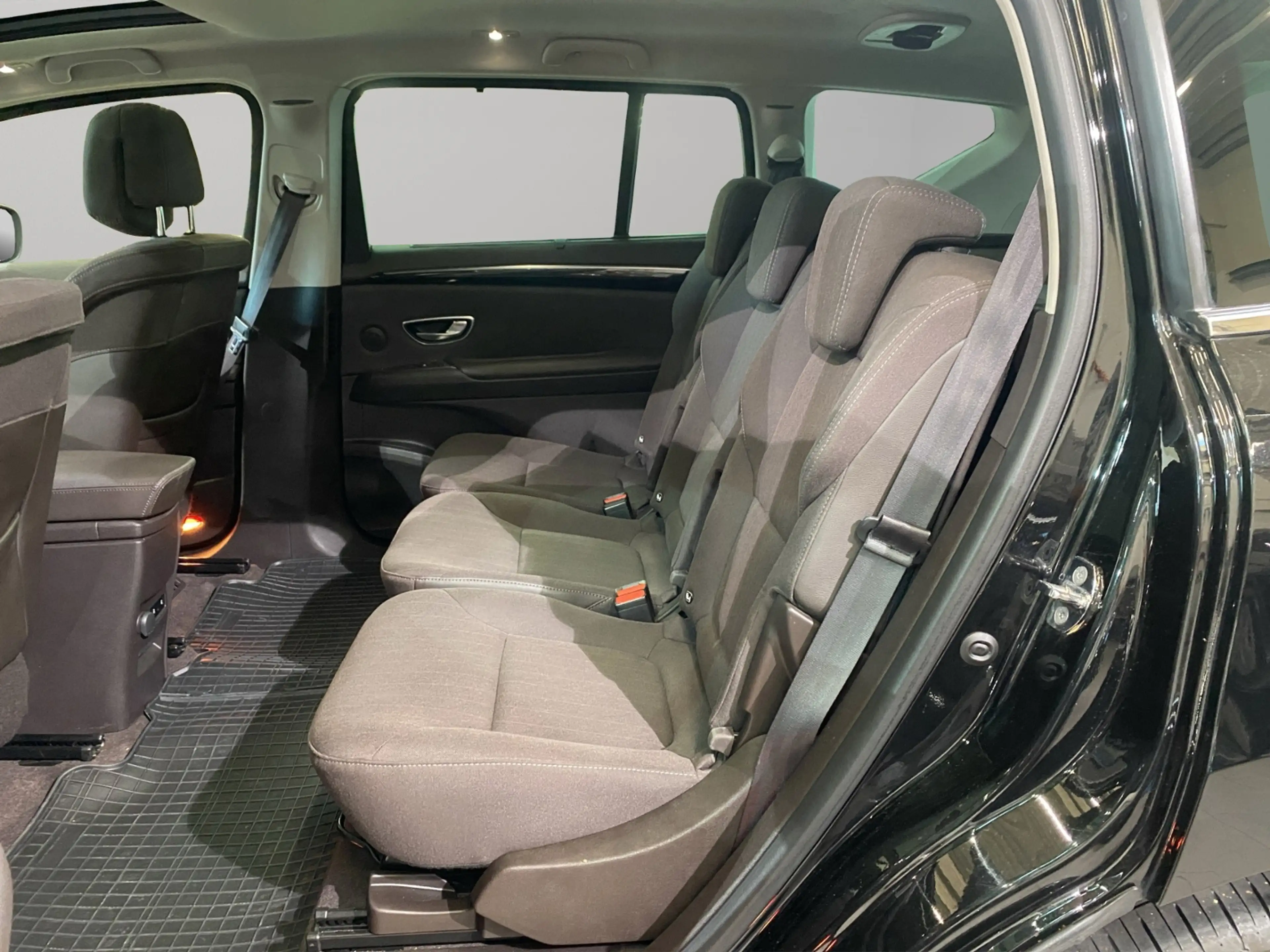Renault Espace 1.6 dCi (LED, SitzH, WiRä, PDC, GRA) — photo 9