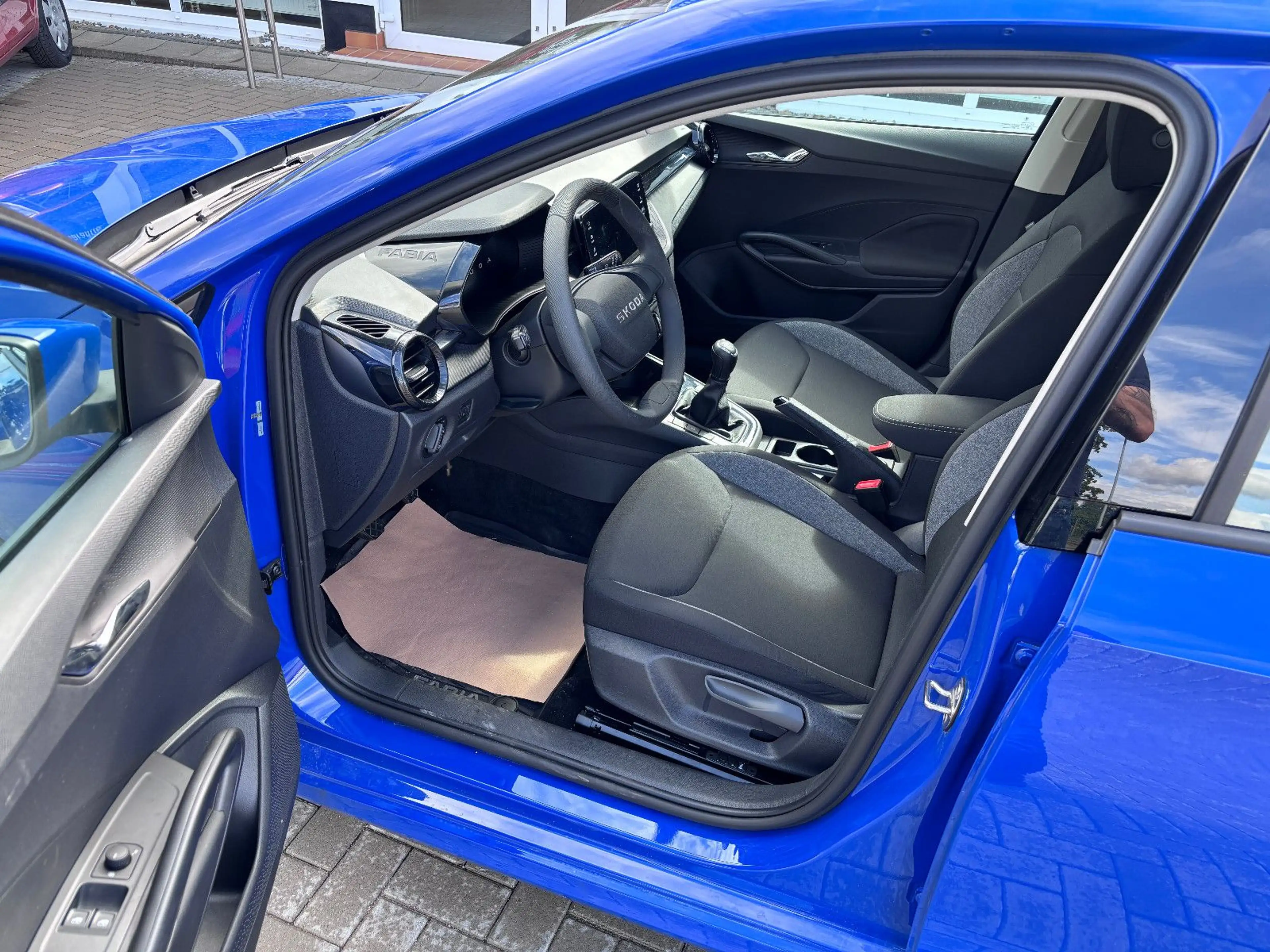 Skoda Fabia 1,0*Selection*5 Jahre-Garantie/Klima/LED — photo 5