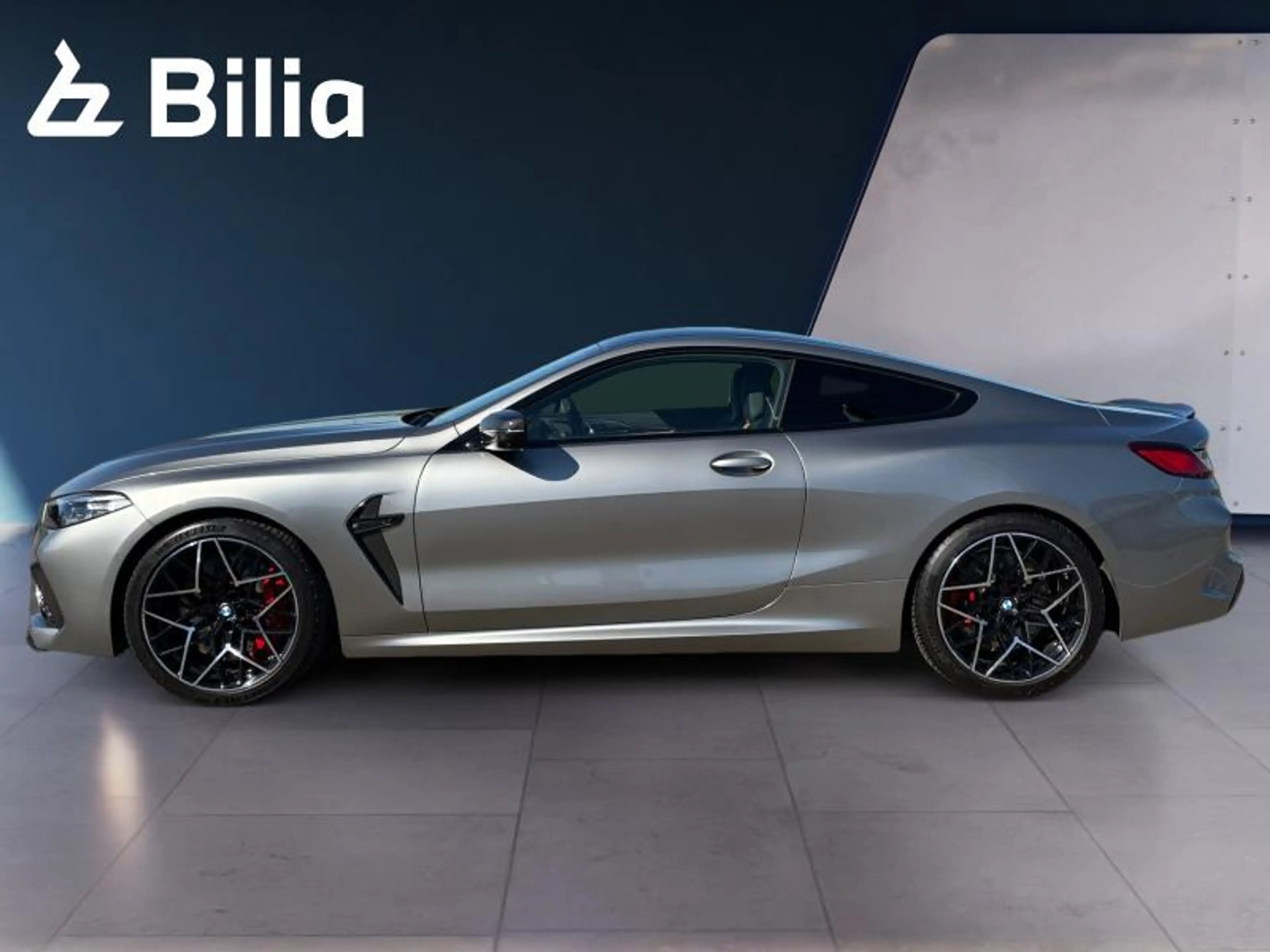BMW M8 M8 Competition Coupé xDrive — photo 17