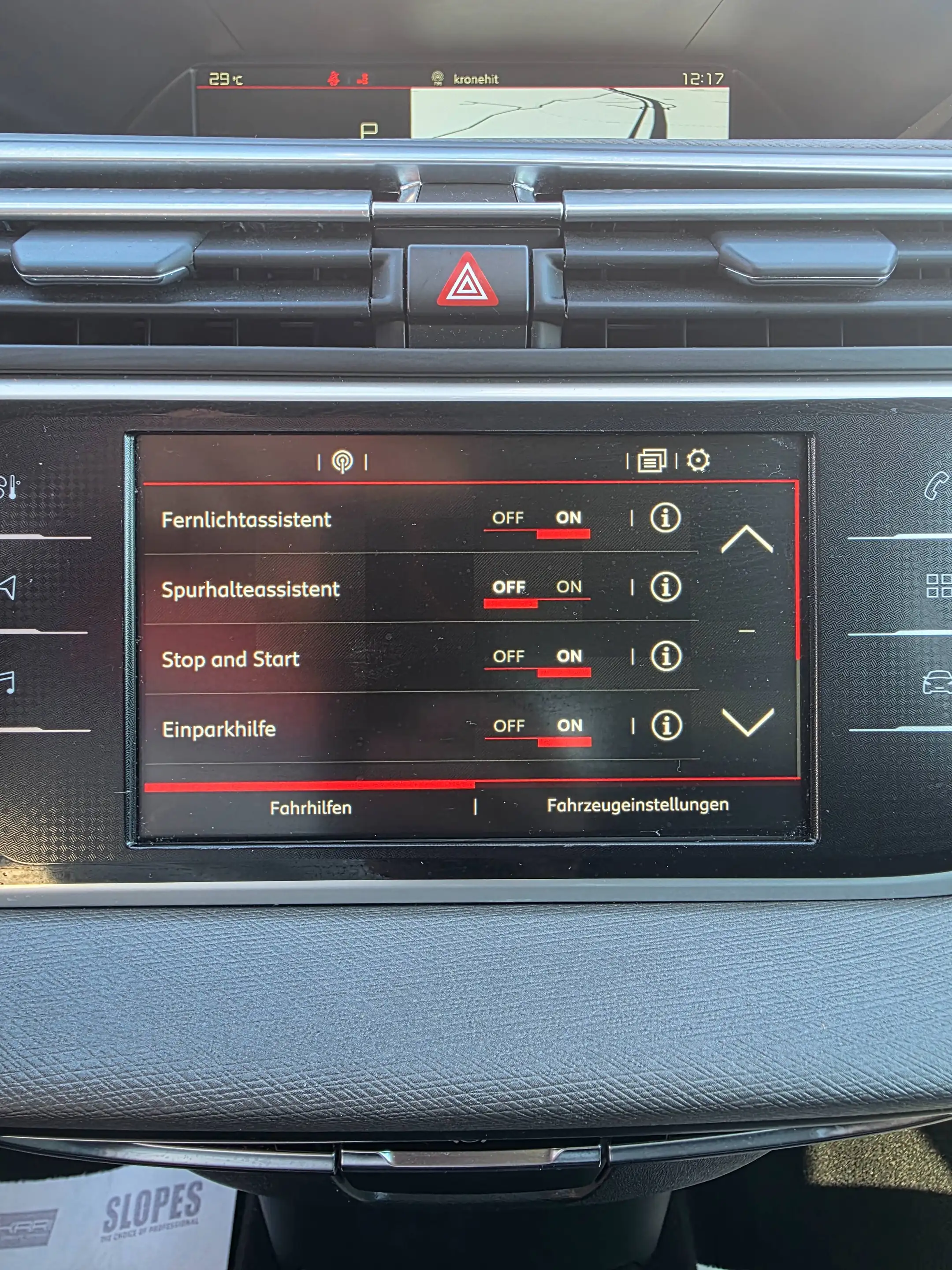 Citroen Grand C4 Picasso BlueHDI 150 S&S EAT6 Shine — photo 13