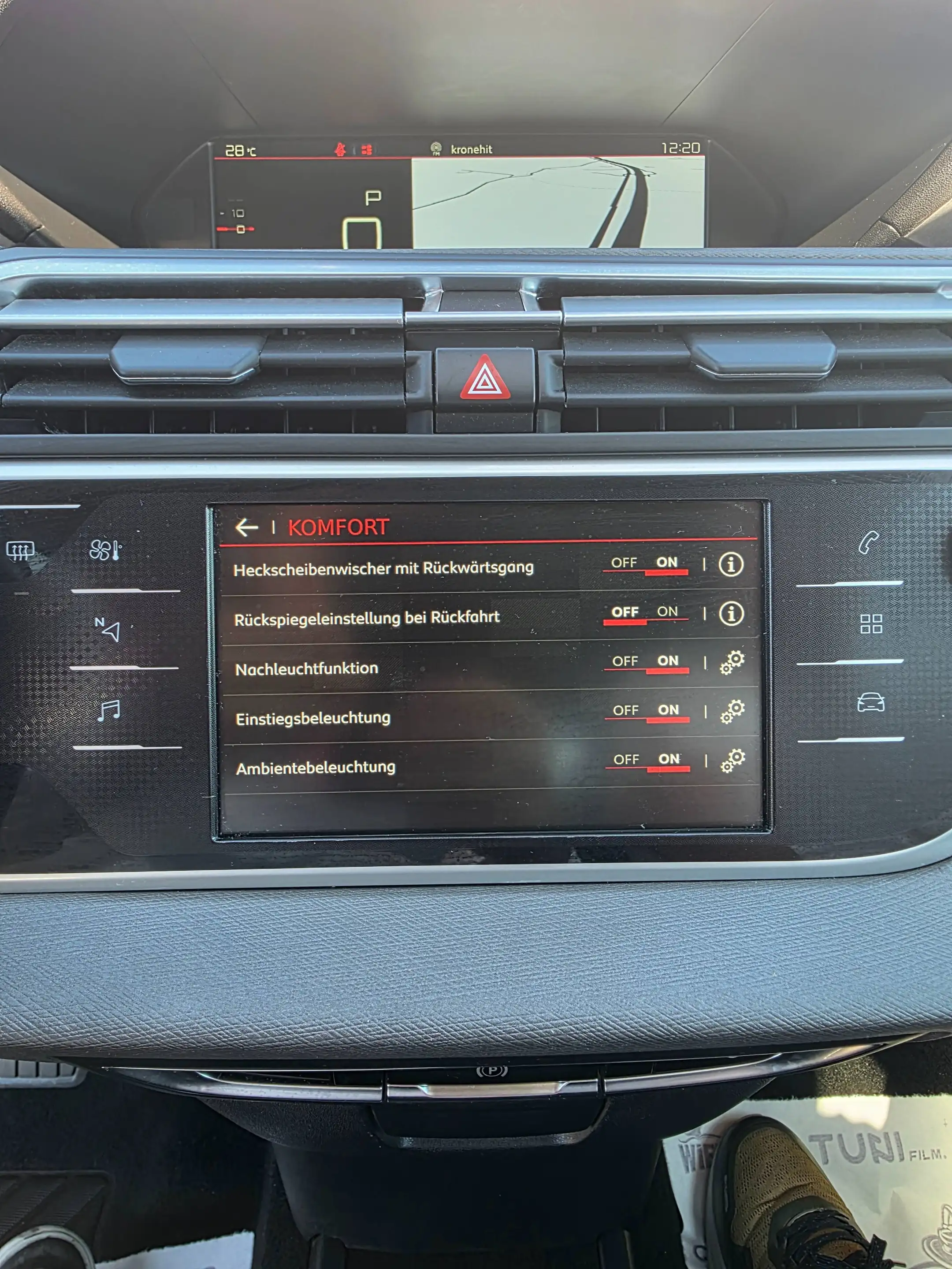 Citroen Grand C4 Picasso BlueHDI 150 S&S EAT6 Shine — photo 11