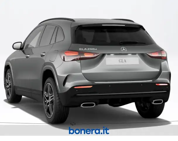 Mercedes-Benz Gla view 4