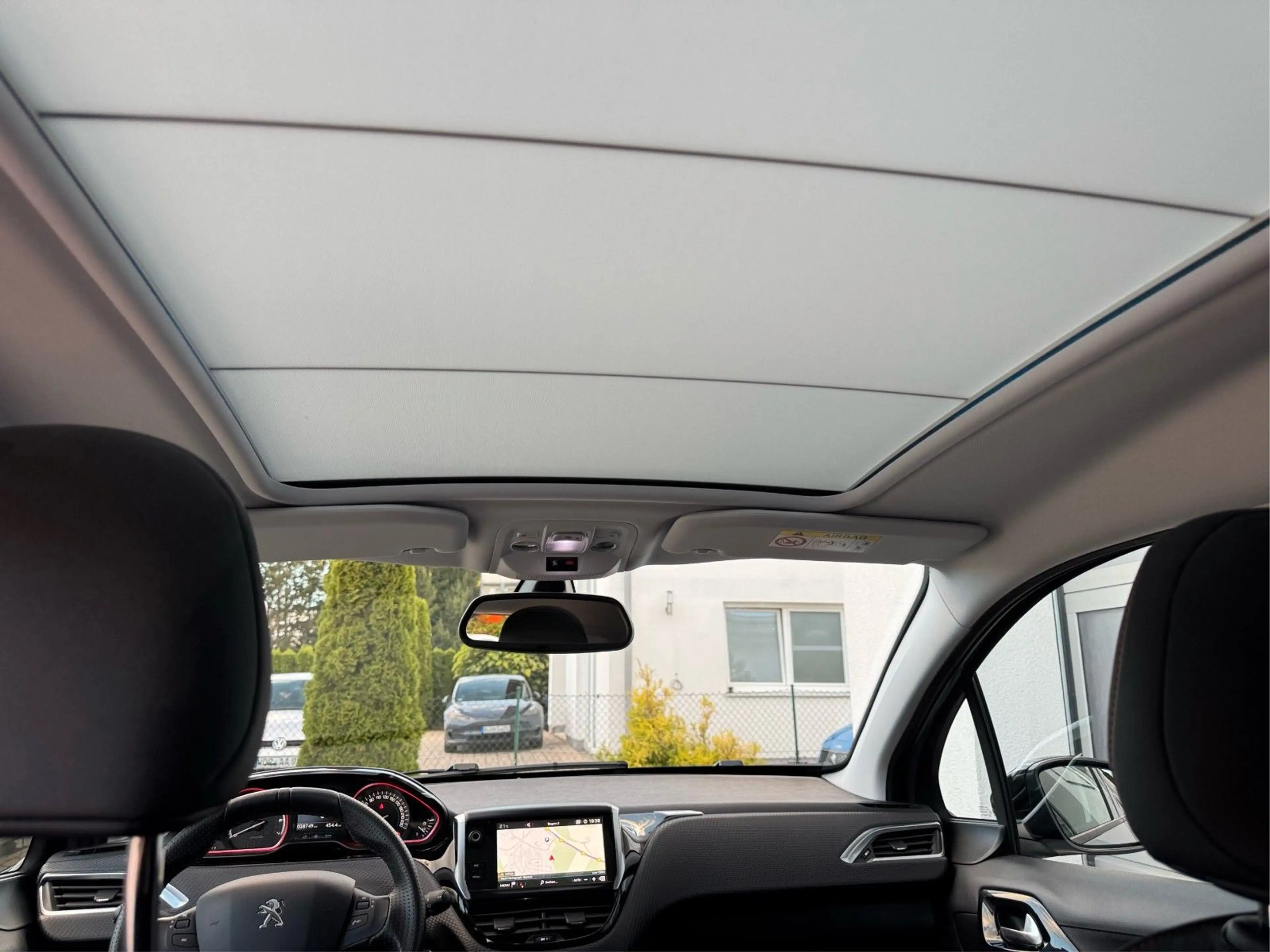 Peugeot 2008 GT-Line Automatik PureTech 110 EAT6 — photo 6