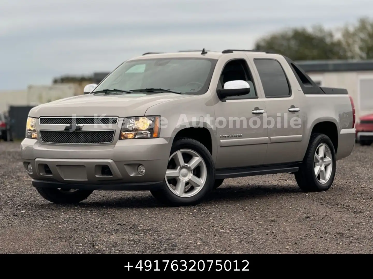 Chevrolet Avalanche 6.0 Aut. Led Nav Kamera Sitzhzg Silber - 1