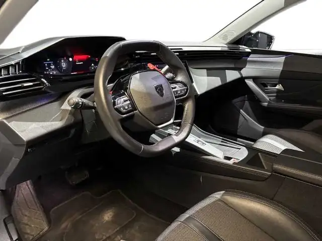 Peugeot 308 view 11