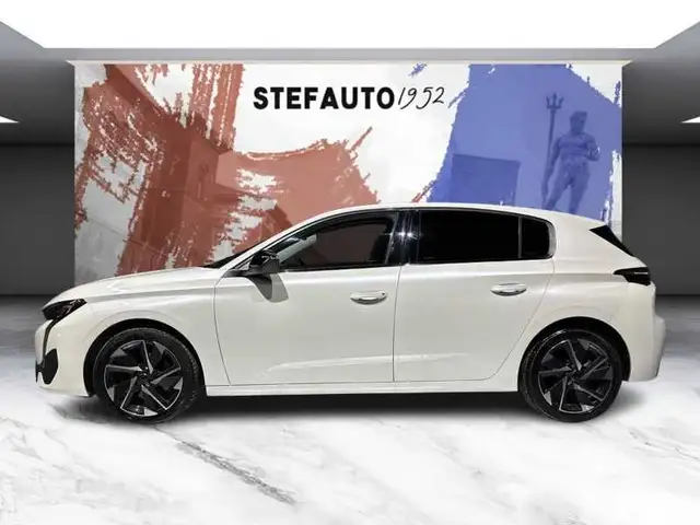 Peugeot 308 view 4