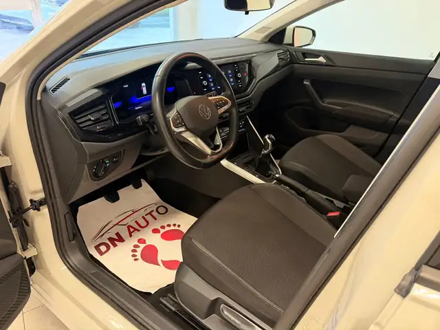 Volkswagen Polo view 15