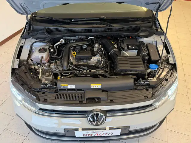 Volkswagen Polo view 7