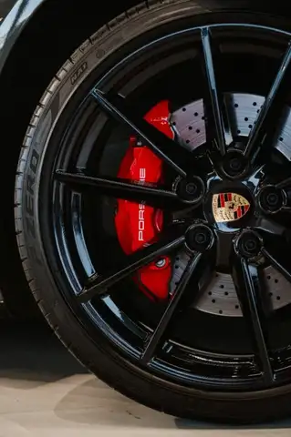 Porsche 911 Targa 4S *SPORTABGASANLAGE / CRONO PAKET / PORSCHE APPROVED BIS 05/2028 / SITZLÜFTUNG / BOSE SOUNDSYSTEM* Ansicht 13