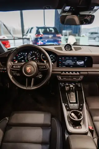 Porsche 911 Targa 4S *SPORTABGASANLAGE / CRONO PAKET / PORSCHE APPROVED BIS 05/2028 / SITZLÜFTUNG / BOSE SOUNDSYSTEM* Ansicht 10