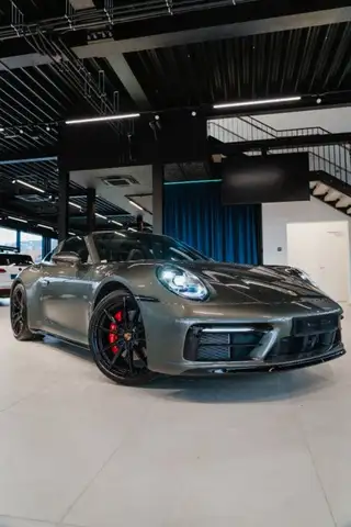 Porsche 911 Targa 4S *SPORTABGASANLAGE / CRONO PAKET / PORSCHE APPROVED BIS 05/2028 / SITZLÜFTUNG / BOSE SOUNDSYSTEM* Ansicht 2