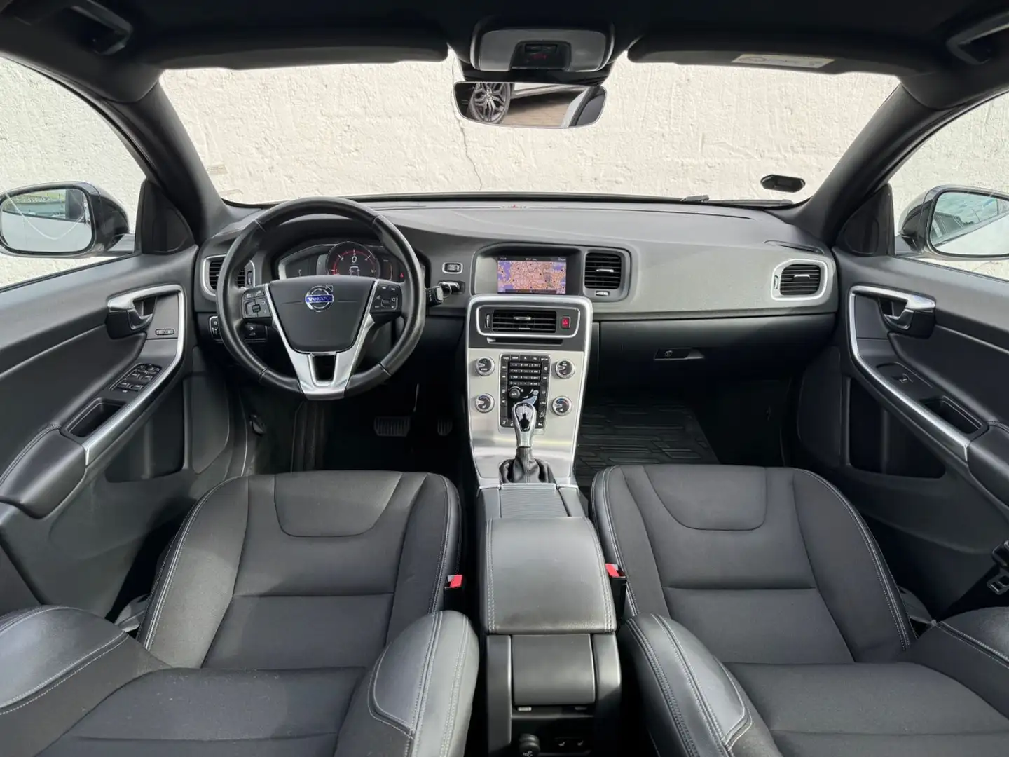 Volvo S60 Cross Country Weiß - 2