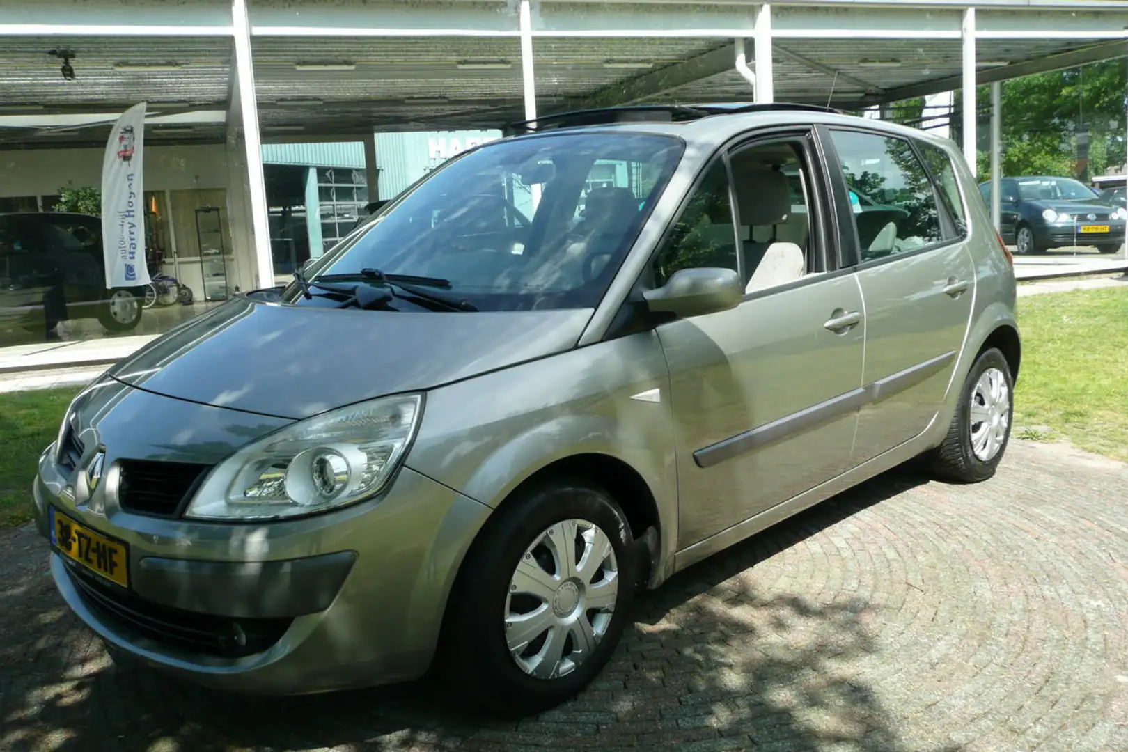 Renault Scenic 1.6-16V PANORAMADAK, CLIMA Grijs - 1