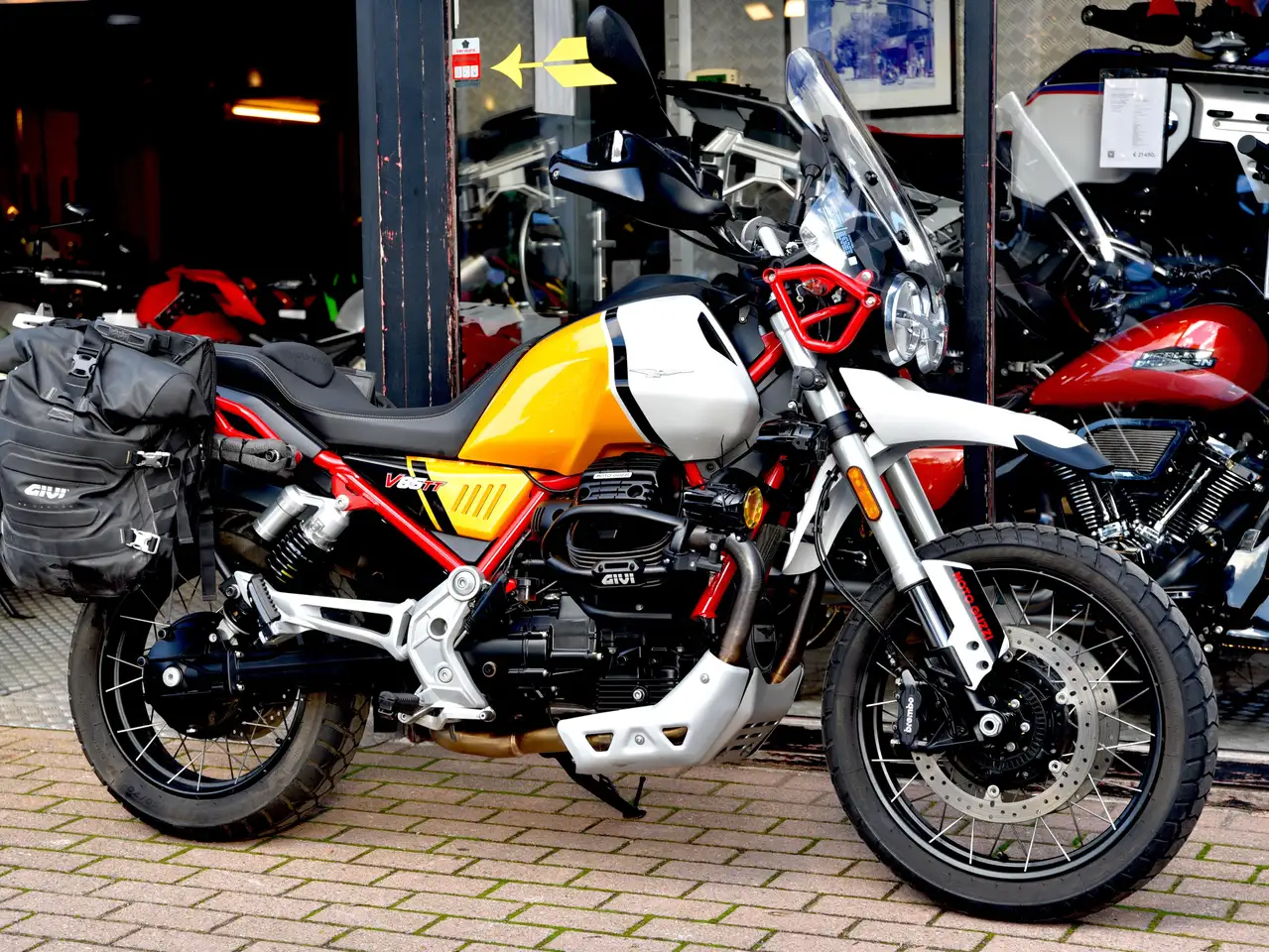 Moto Guzzi V 85 TT