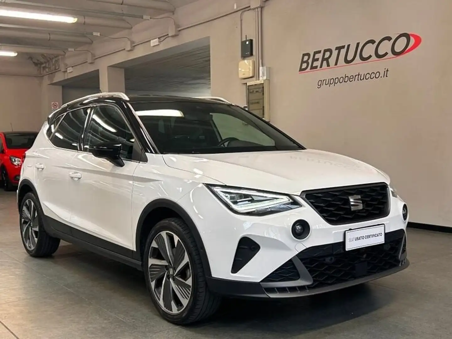 SEAT Arona 1.0 EcoTSI FR Bianco - 1