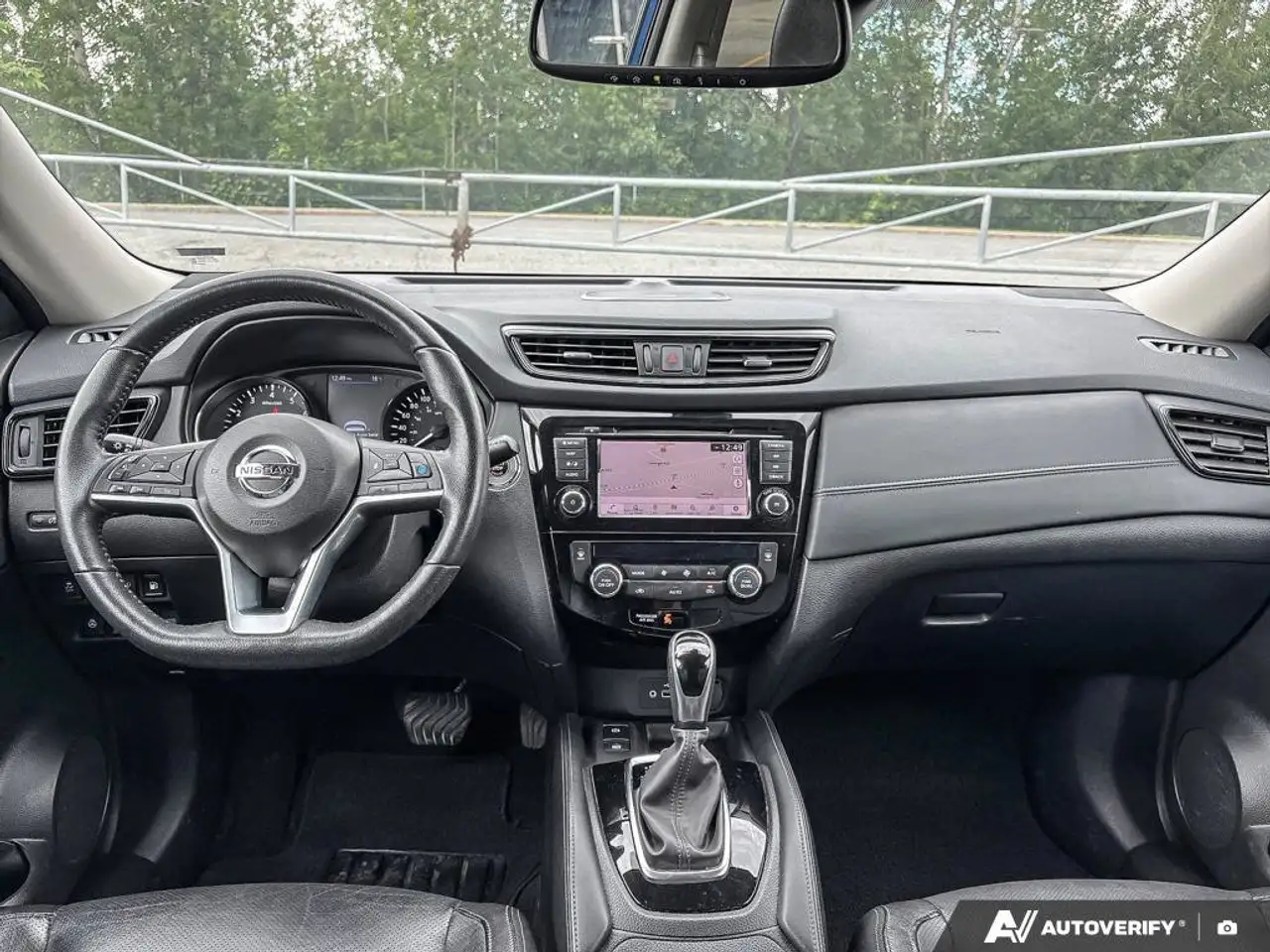 Nissan Rogue fotografie Nissan Rogue