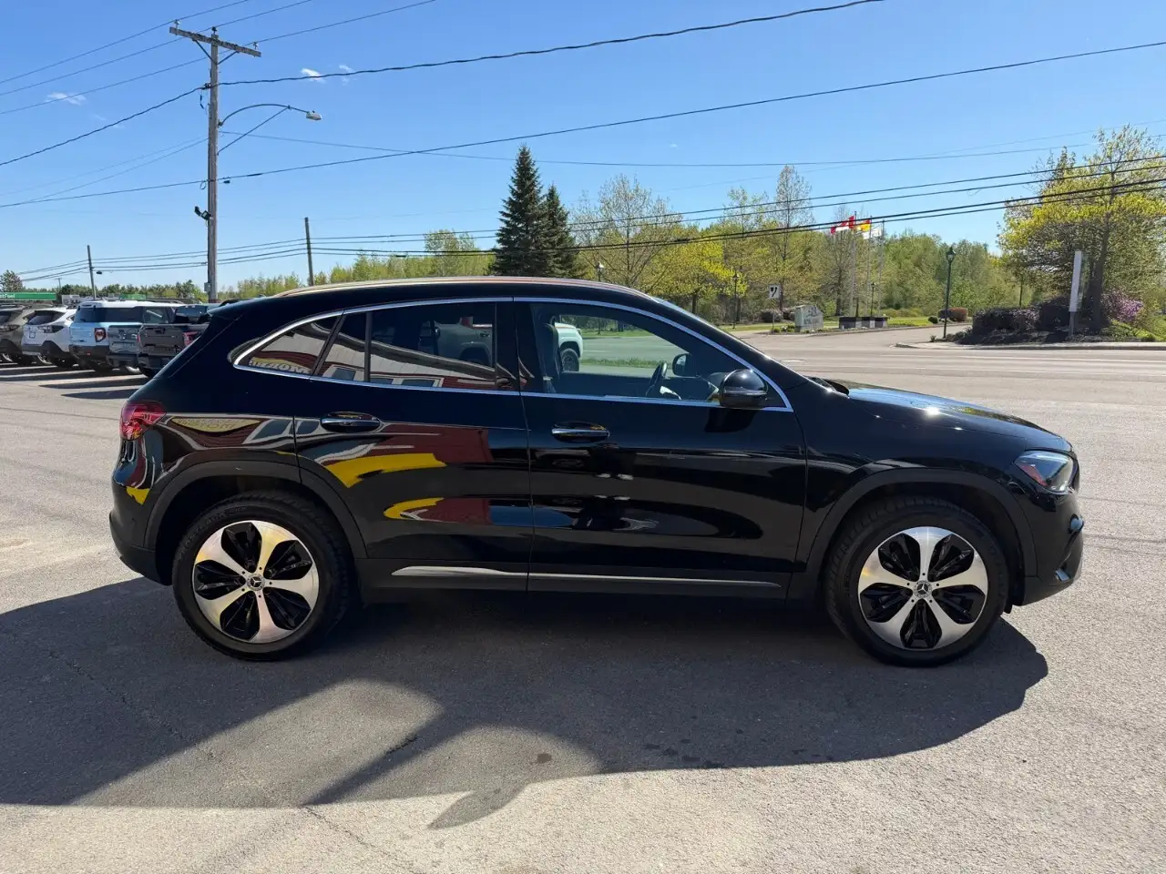Mercedes-Benz GLA снимка Mercedes-Benz GLA