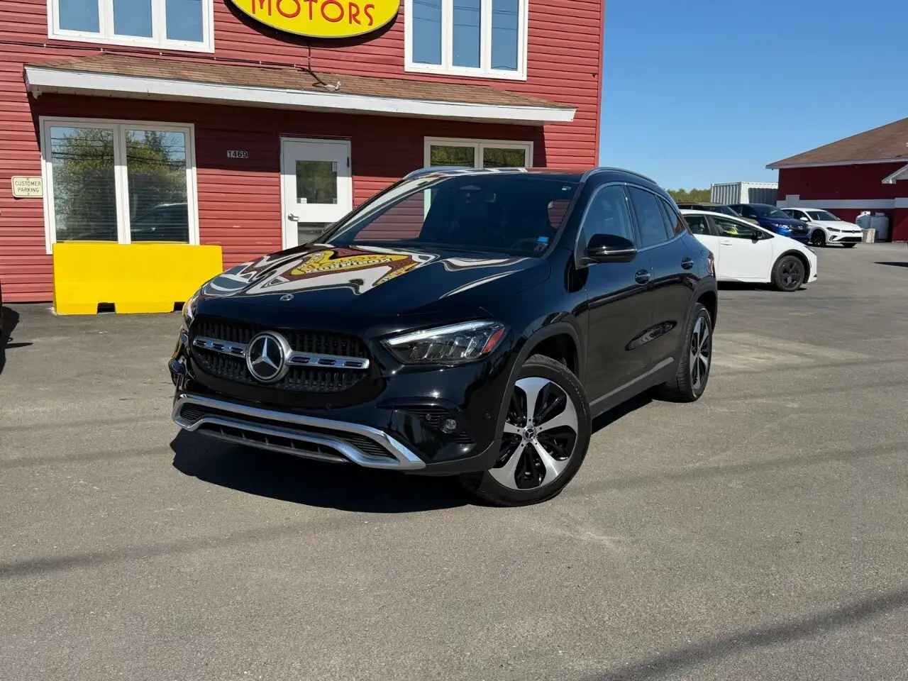 Mercedes-Benz GLA снимка Mercedes-Benz GLA