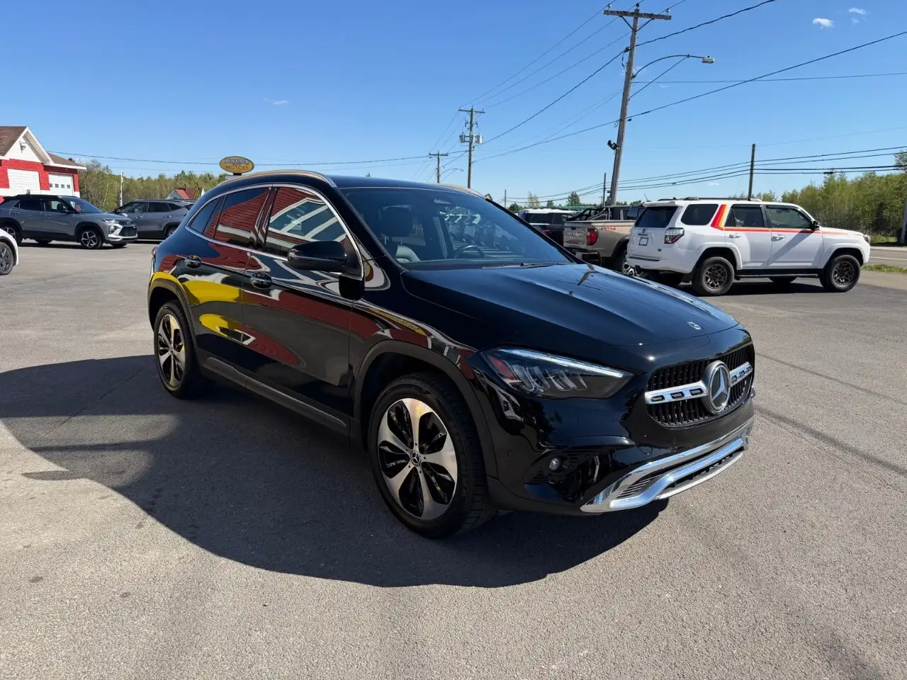 Mercedes-Benz GLA снимка Mercedes-Benz GLA