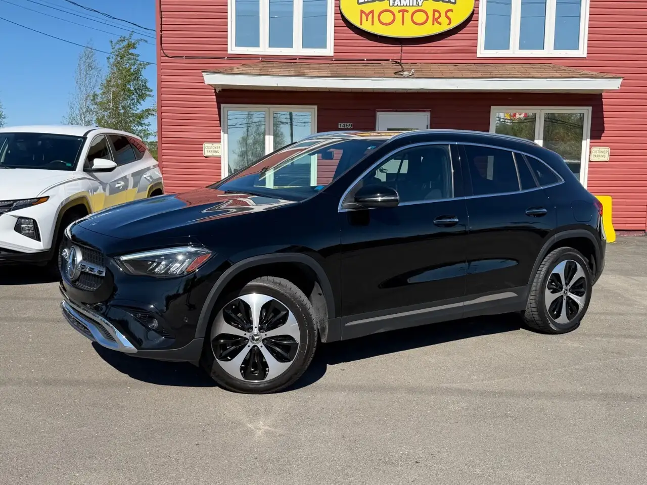 Mercedes-Benz GLA снимка Mercedes-Benz GLA