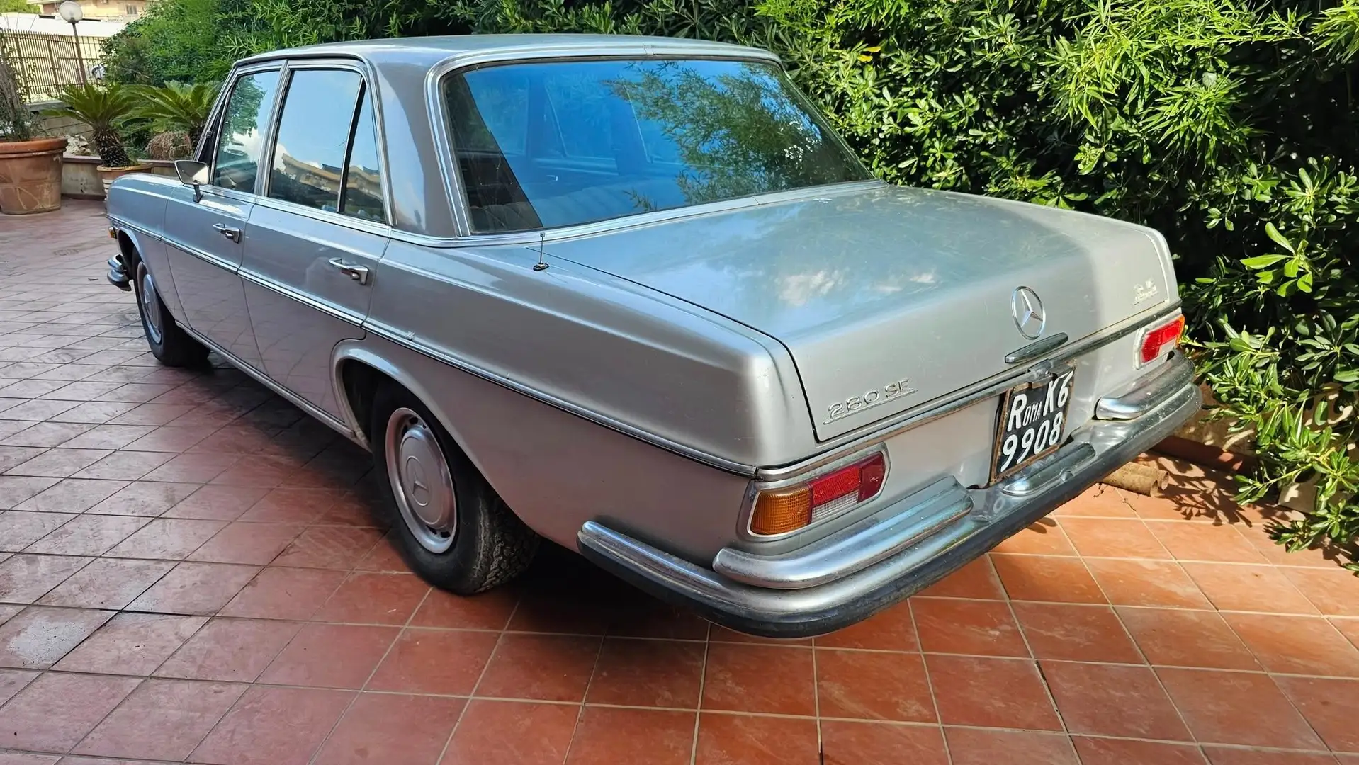 Mercedes-Benz 280 SE 3.5 V8, UNIPRO' Argento - 2
