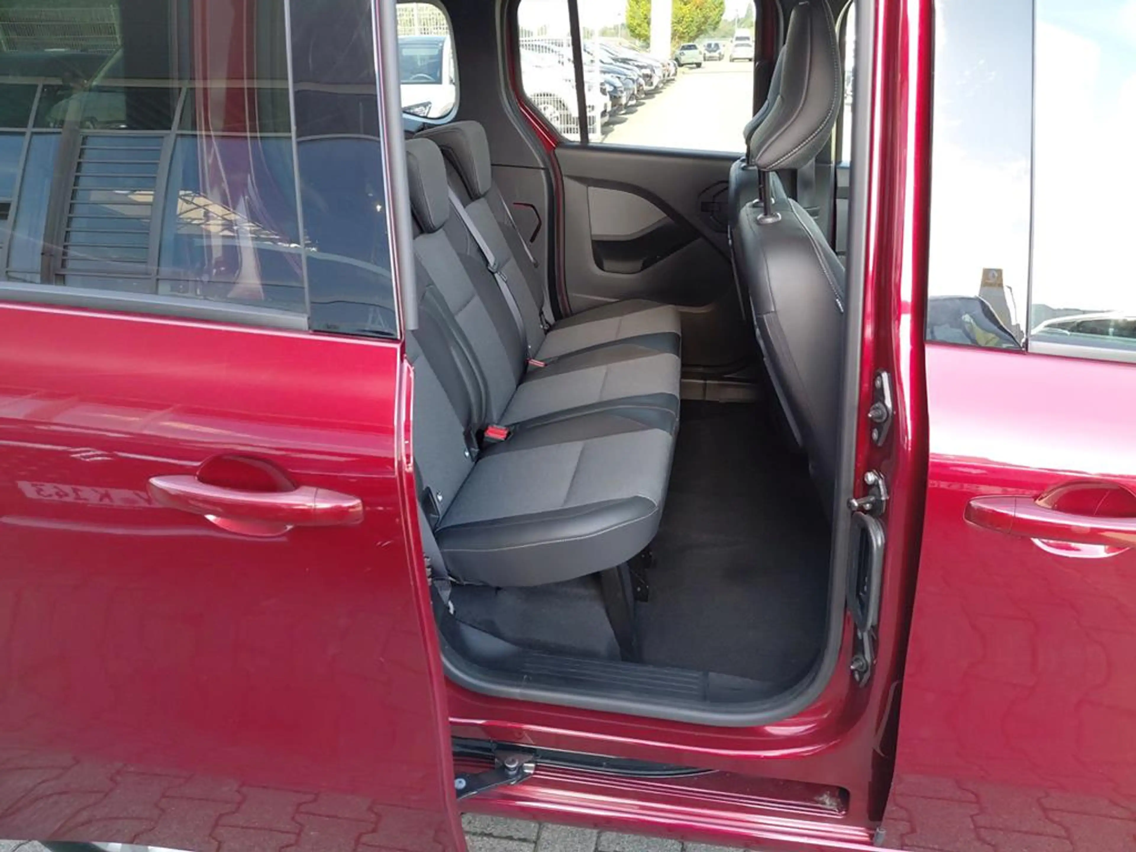 Renault Kangoo 3ECHNO TCe 130 EDC — photo 16