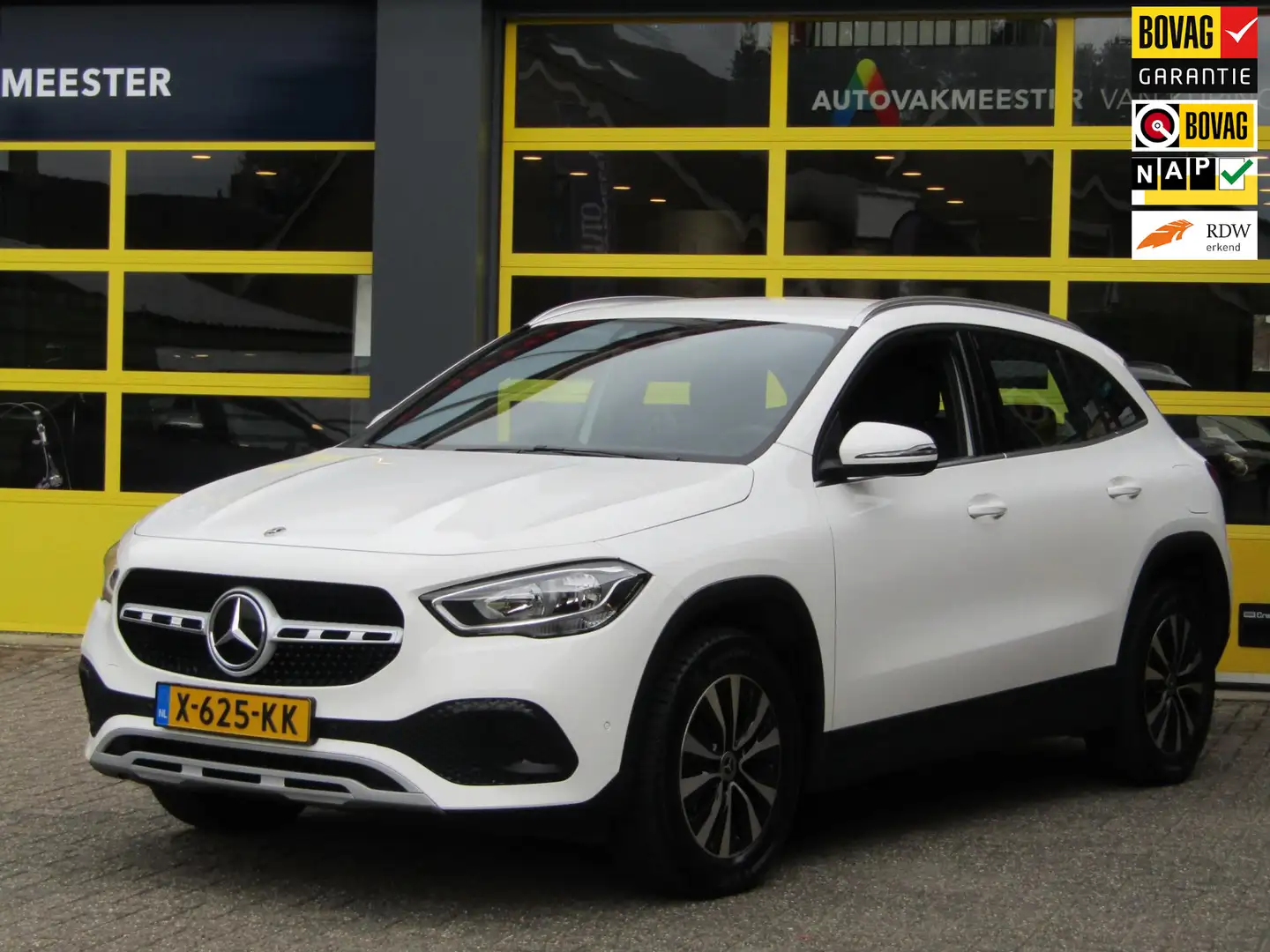 Mercedes-Benz GLA 250 e Business Line Wit - 1