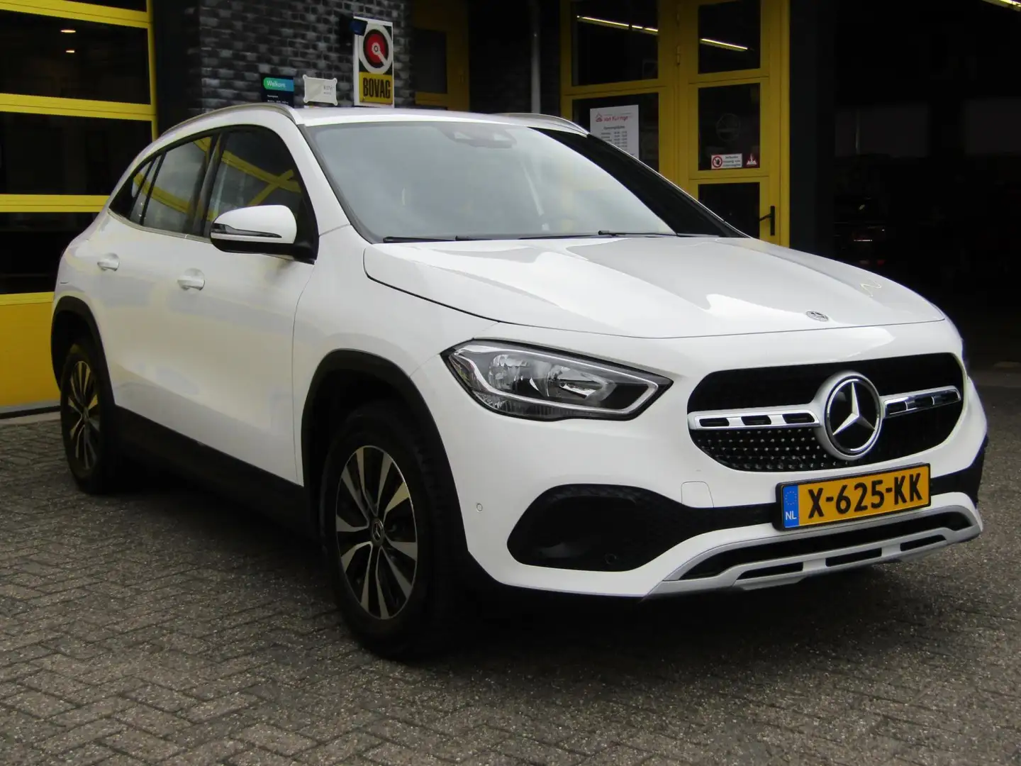 Mercedes-Benz GLA 250 e Business Line Wit - 2