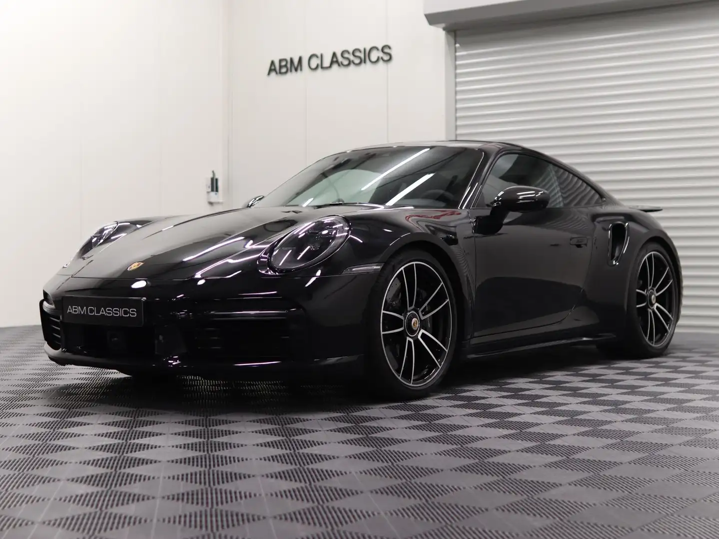 Porsche 992 3.8 Turbo S Noir - 1