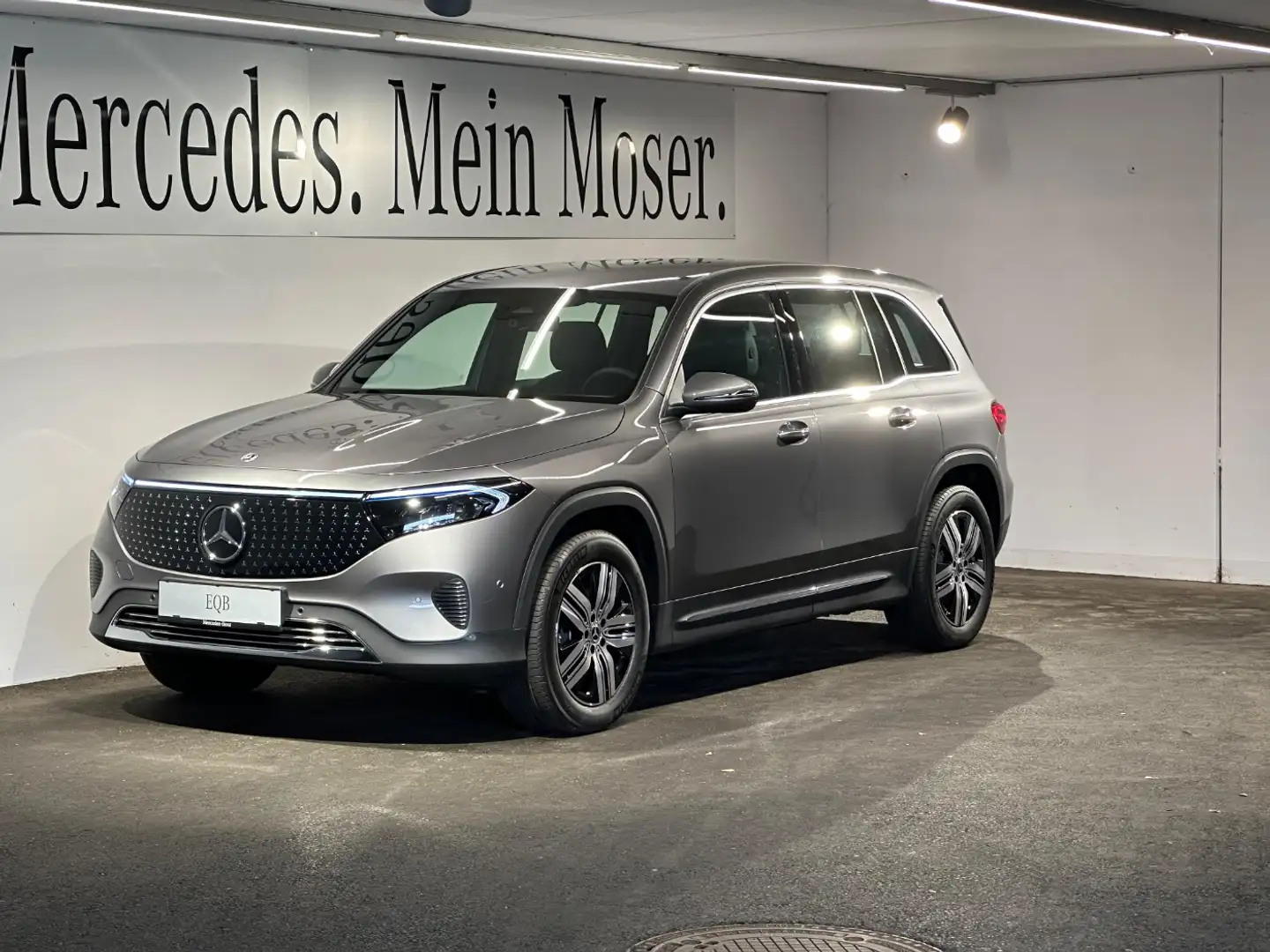 Mercedes-Benz EQB 250 + Österreich-Edition Grau - 2
