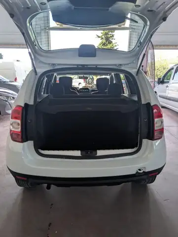 Dacia Duster view 9