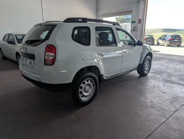 Dacia Duster view 10