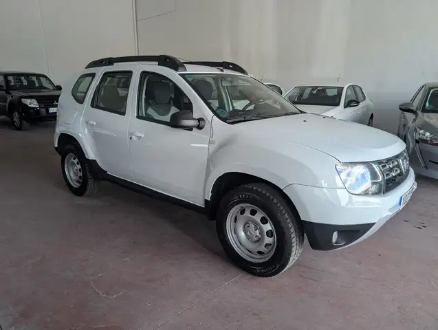Dacia Duster view 12