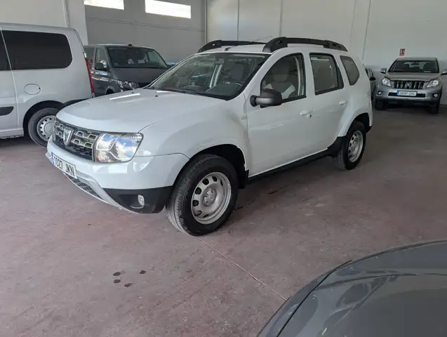 2015 Dacia Duster in White for sale